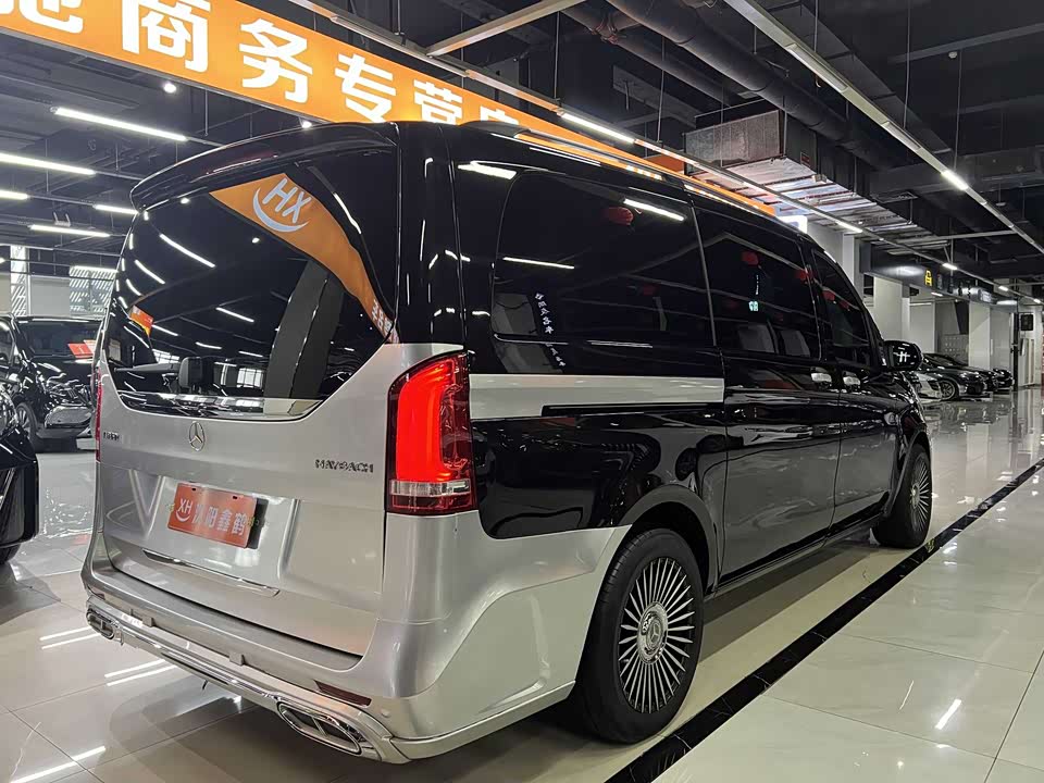 Mercedes-Benz V-class