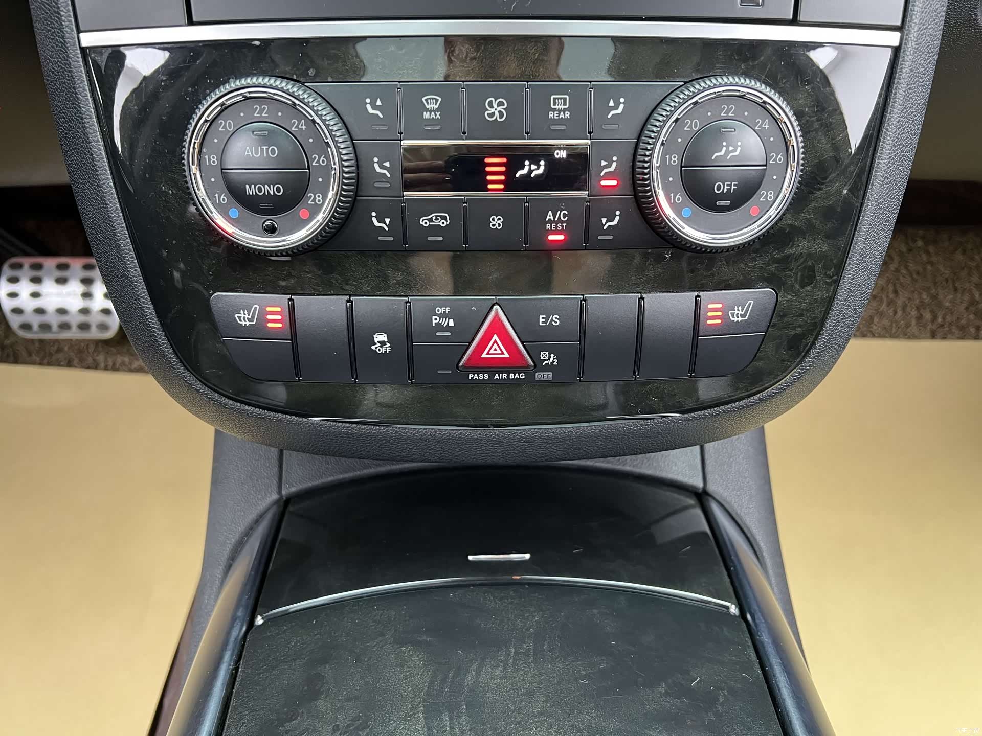 Mercedes-Benz R-Class, 2017 20
