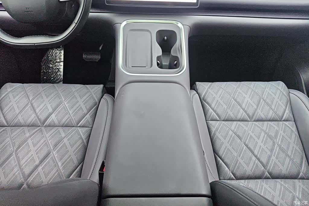Leapmotor C16, 2026 16