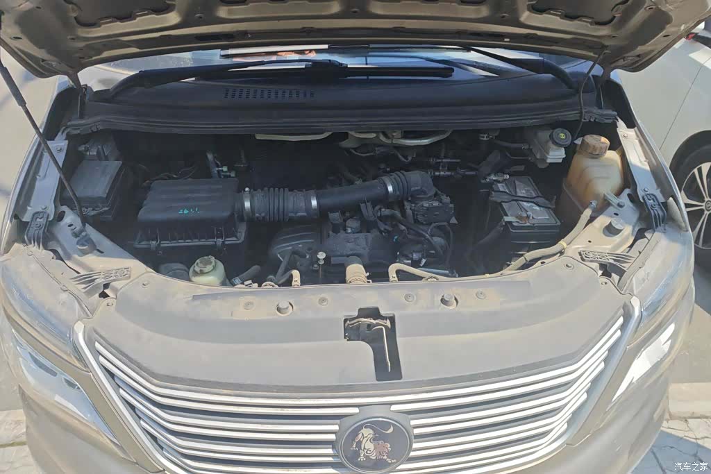 DongFeng M5, 2021 10