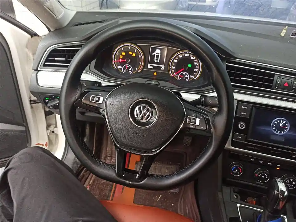 Volkswagen Lingdu