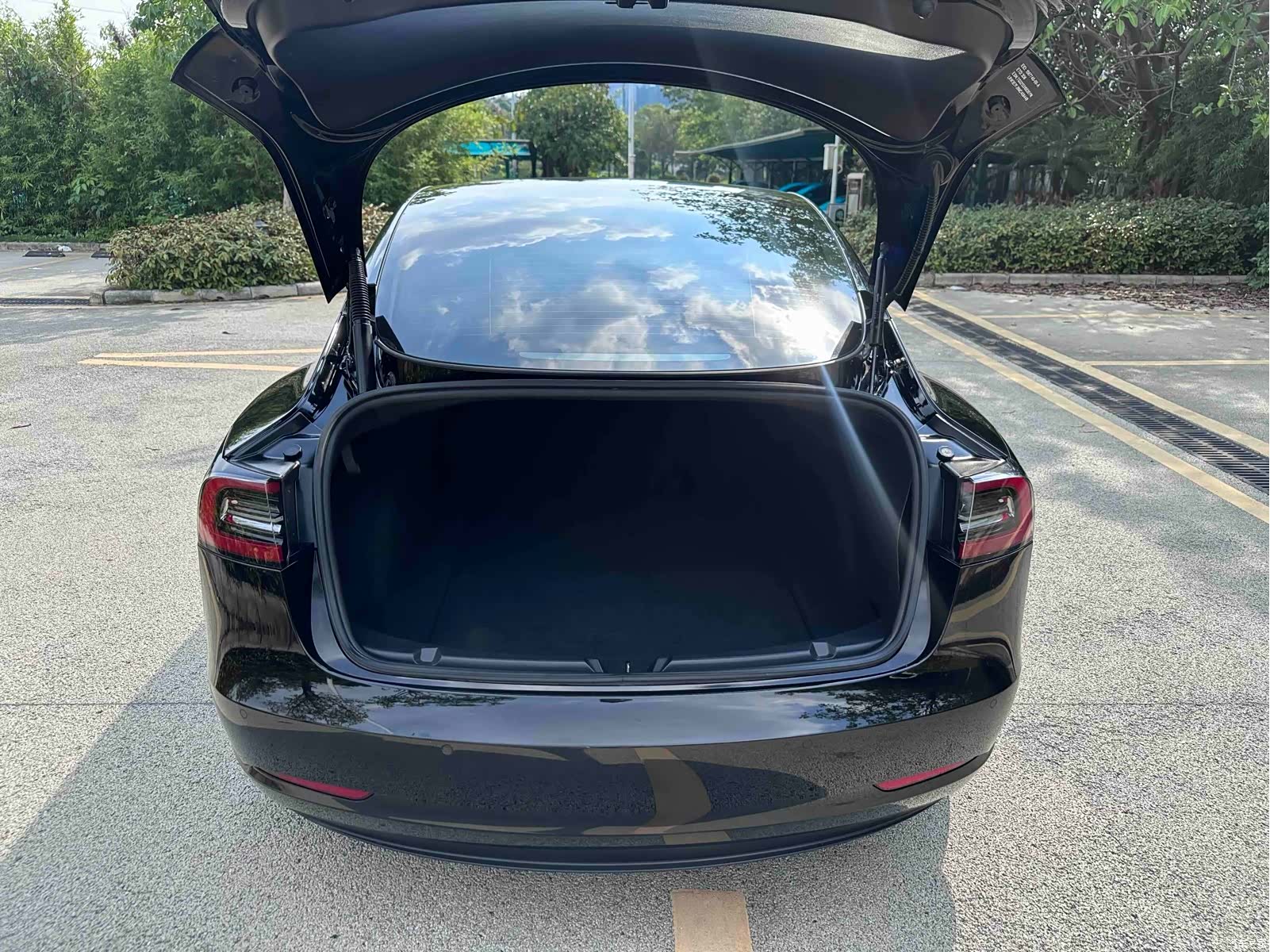 Tesla Model 3, 2021 13