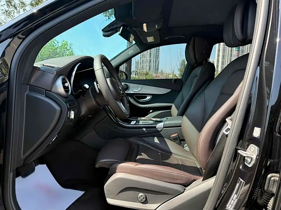 Mercedes-Benz GLC Mercedes-Benz GLC
