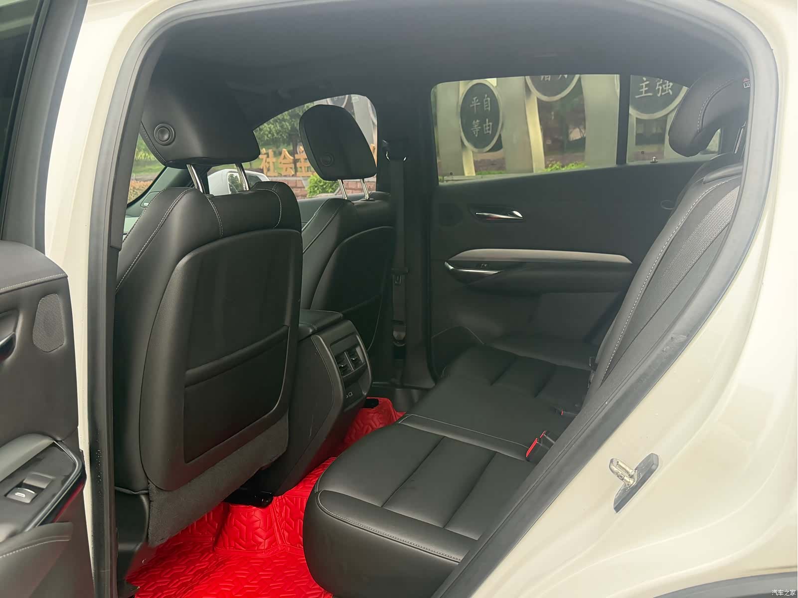 Cadillac XT4, 2019 8