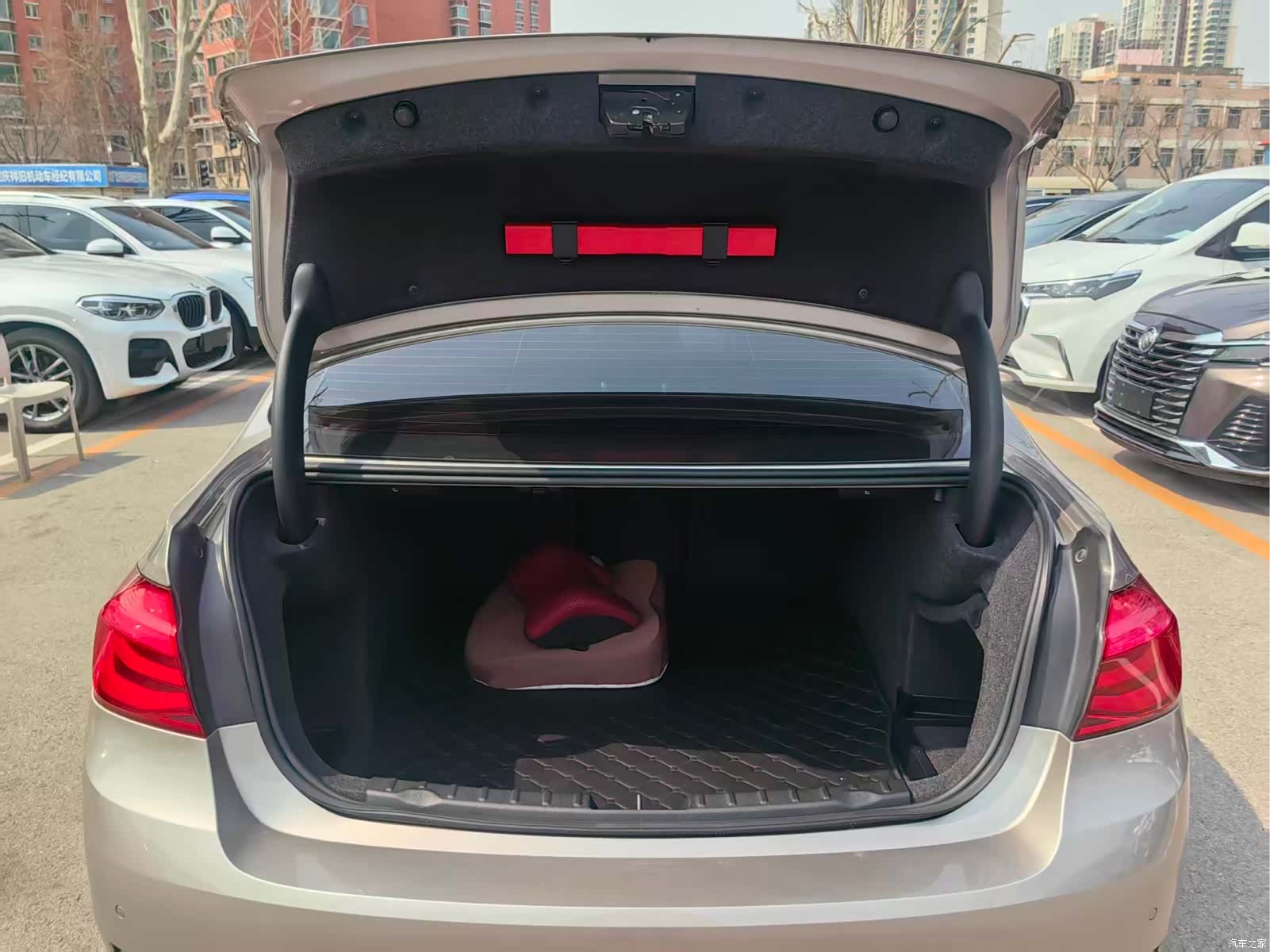 BMW 3 Series, 2018 14