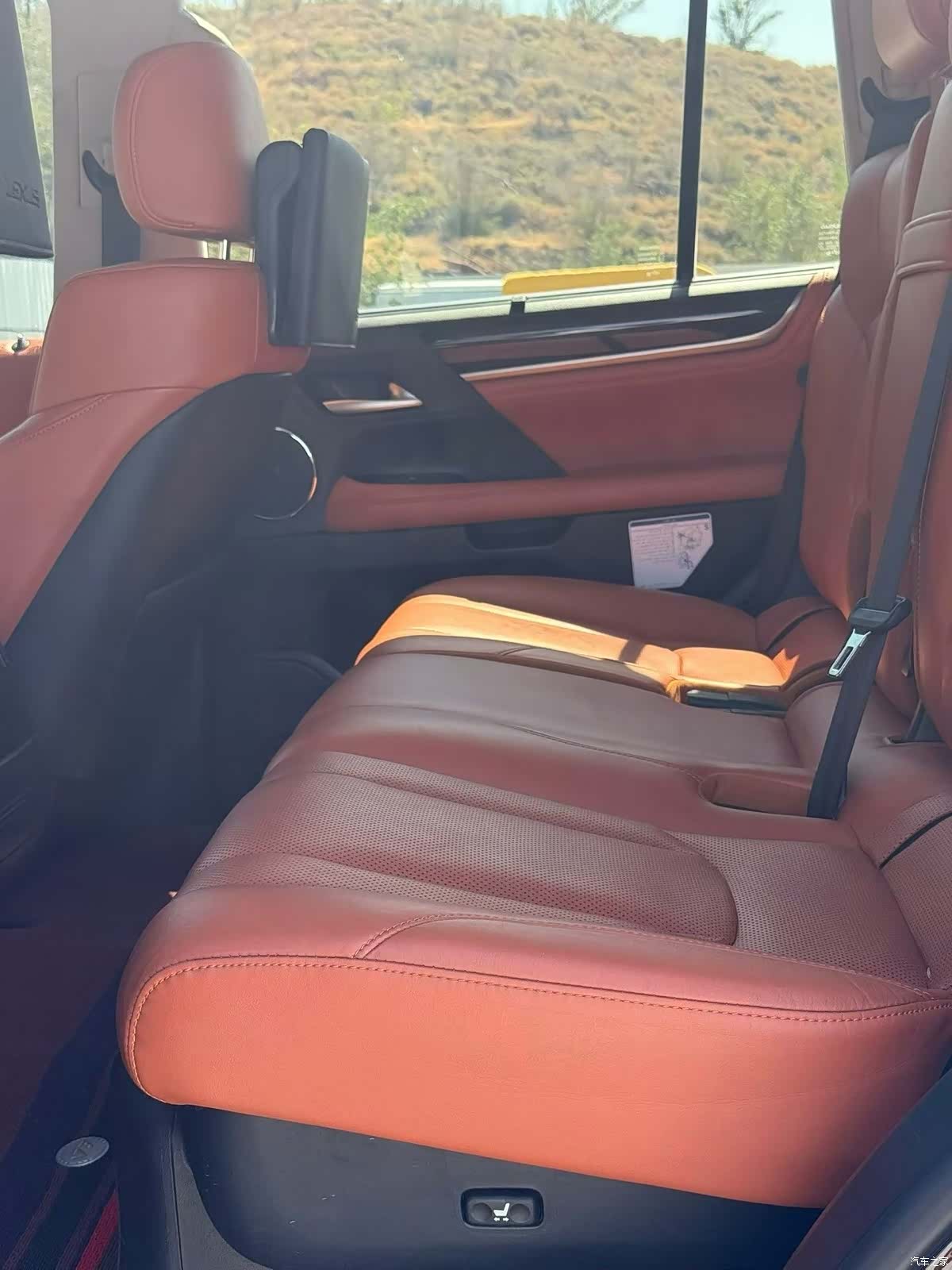 Lexus LX, 2019 6