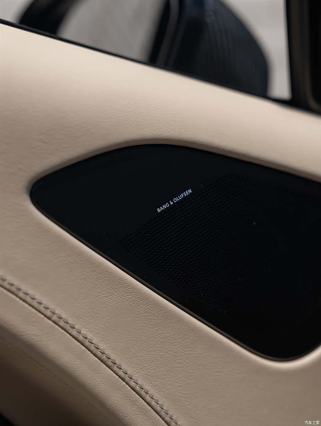 Aston Martin Rapide, 2019 16
