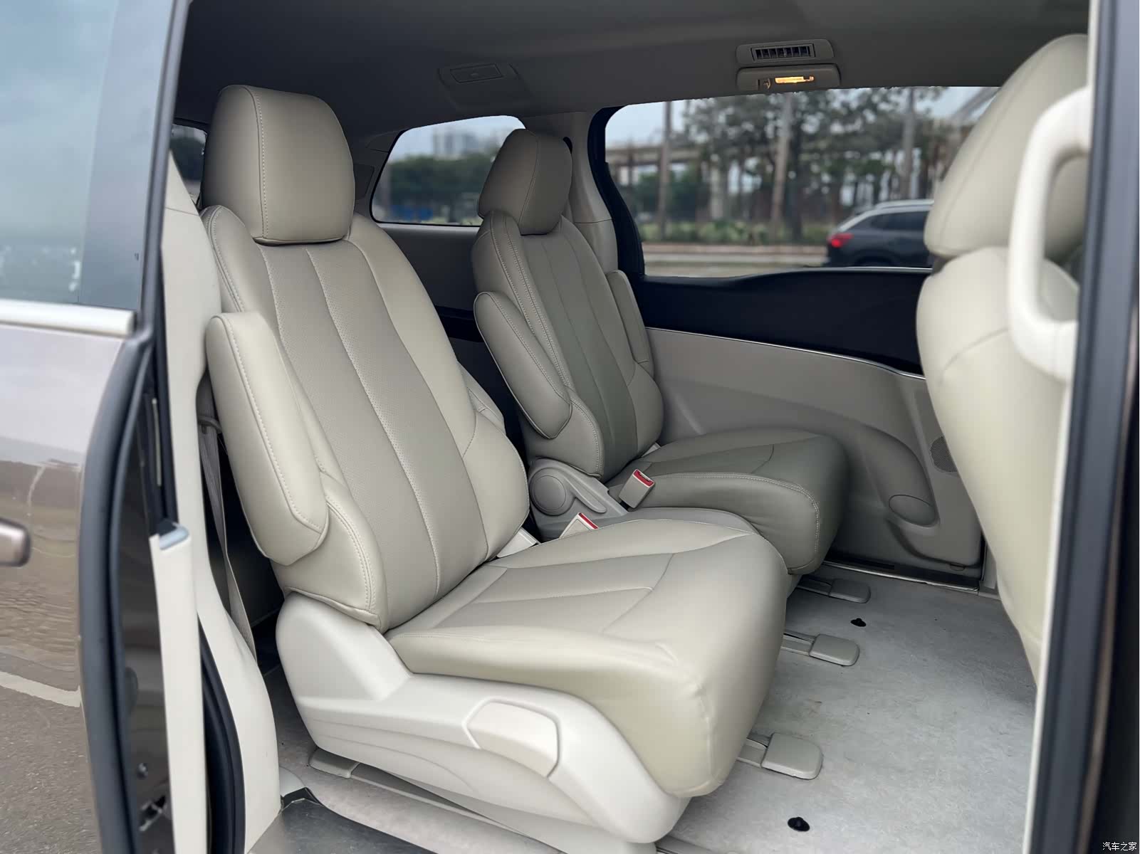 Buick GL8, 2022 22