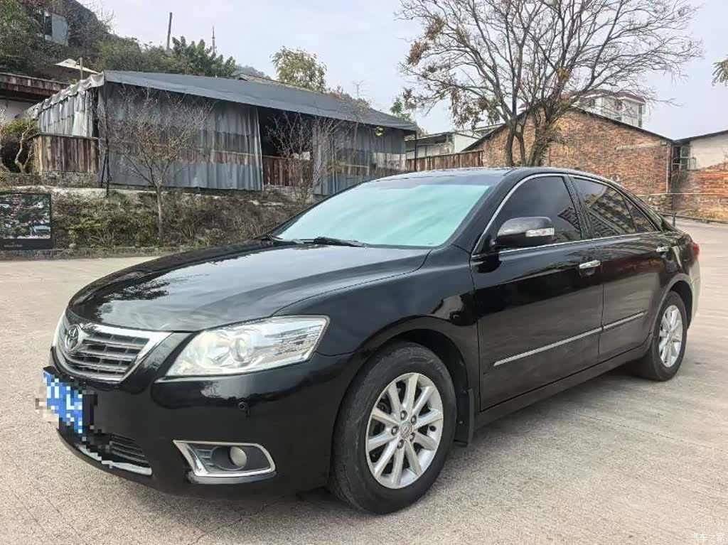 Toyota Camry, 2011 1