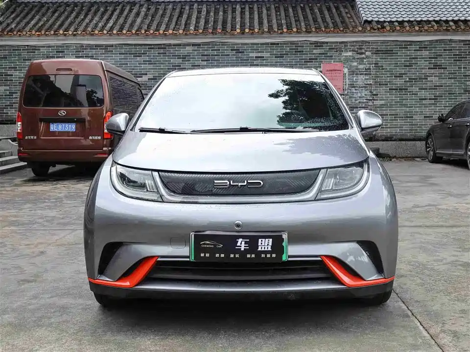 BYD dolphin