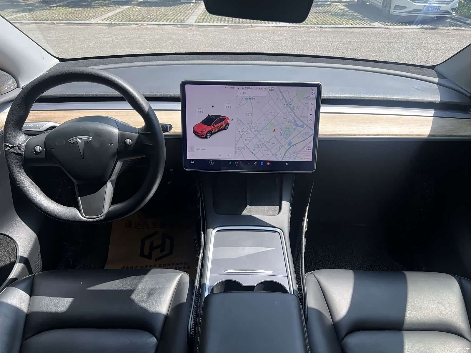 Tesla Model Y, 2021 10