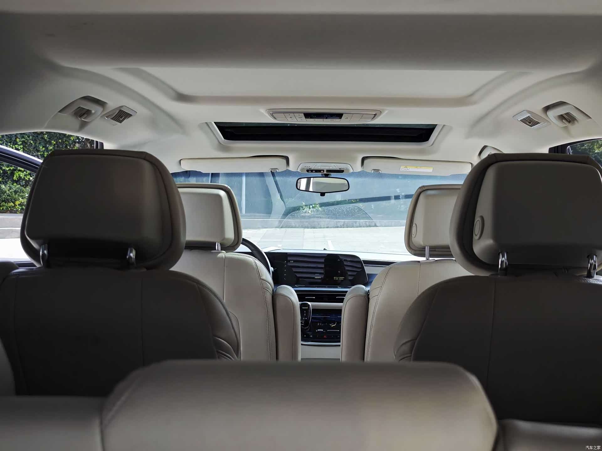 Buick GL8, 2022 13