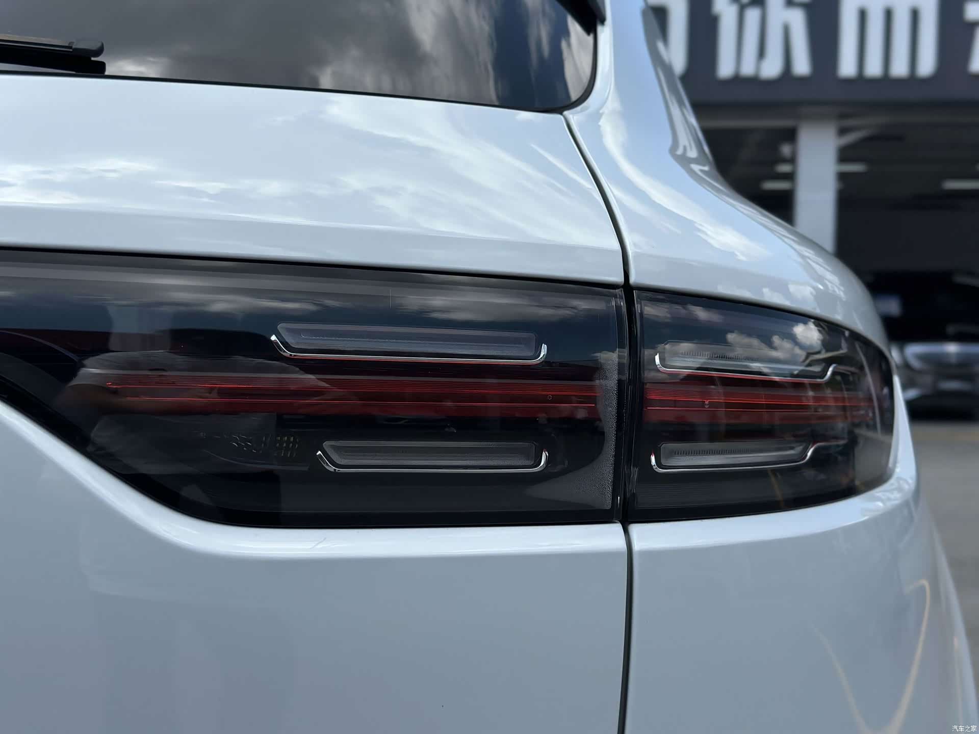 Porsche Cayenne, 2018 все фото