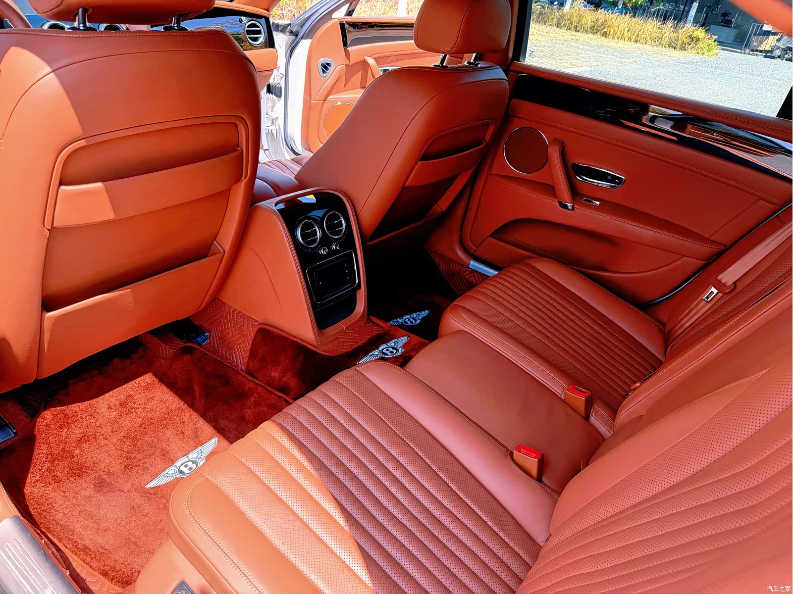 Bentley Flying Spur, 2020 31