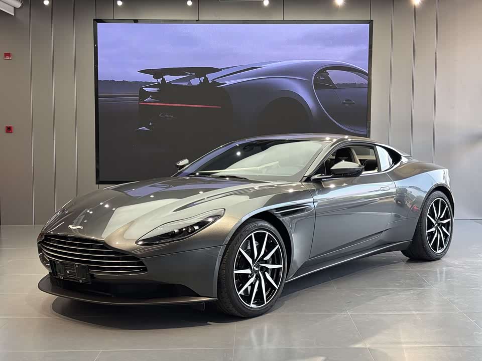 Aston Martin DB11
