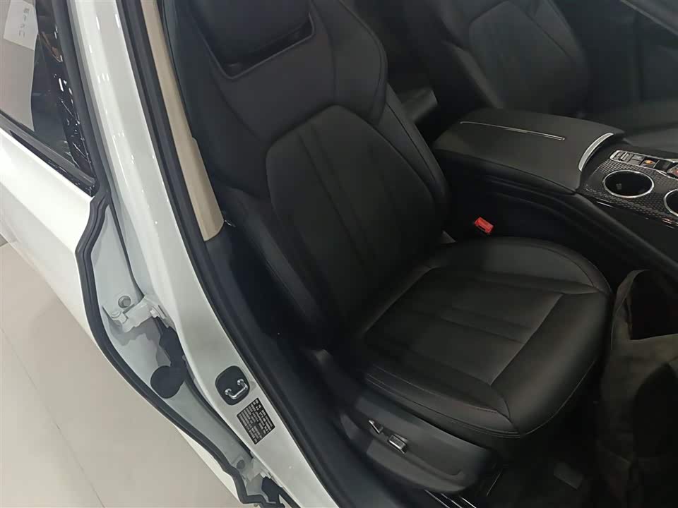 Hongqi HS3 PHEV Hongqi HS3 PHEV