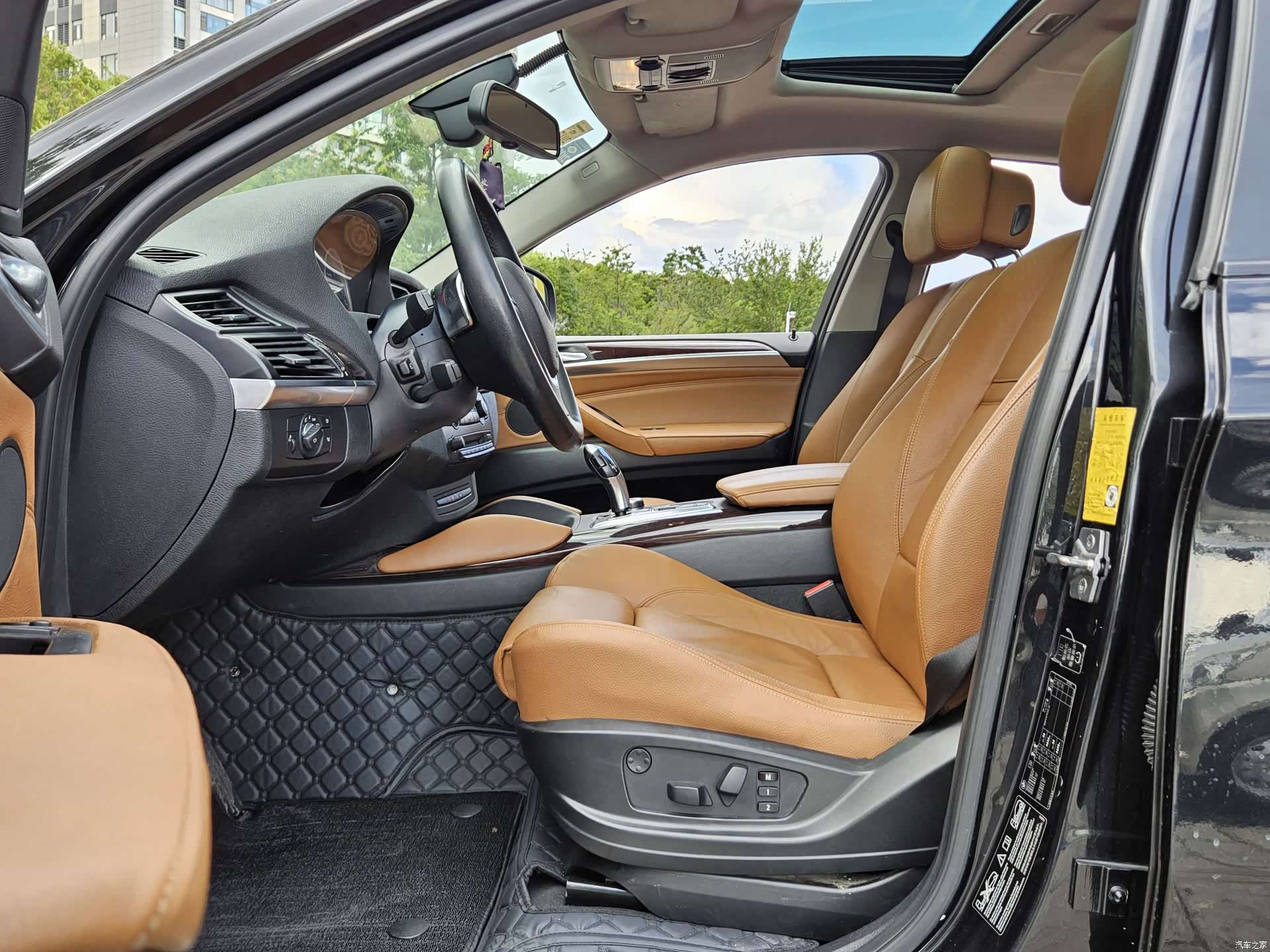 BMW X6, 2011 3