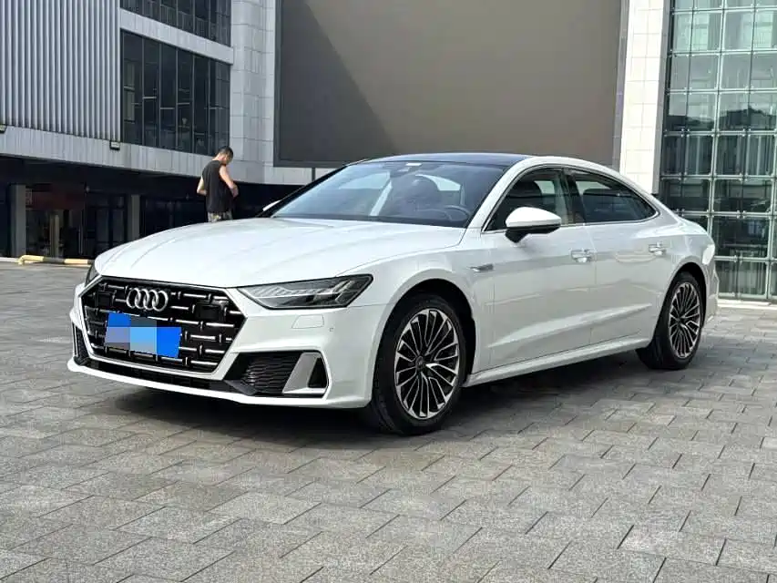 Audi A7L