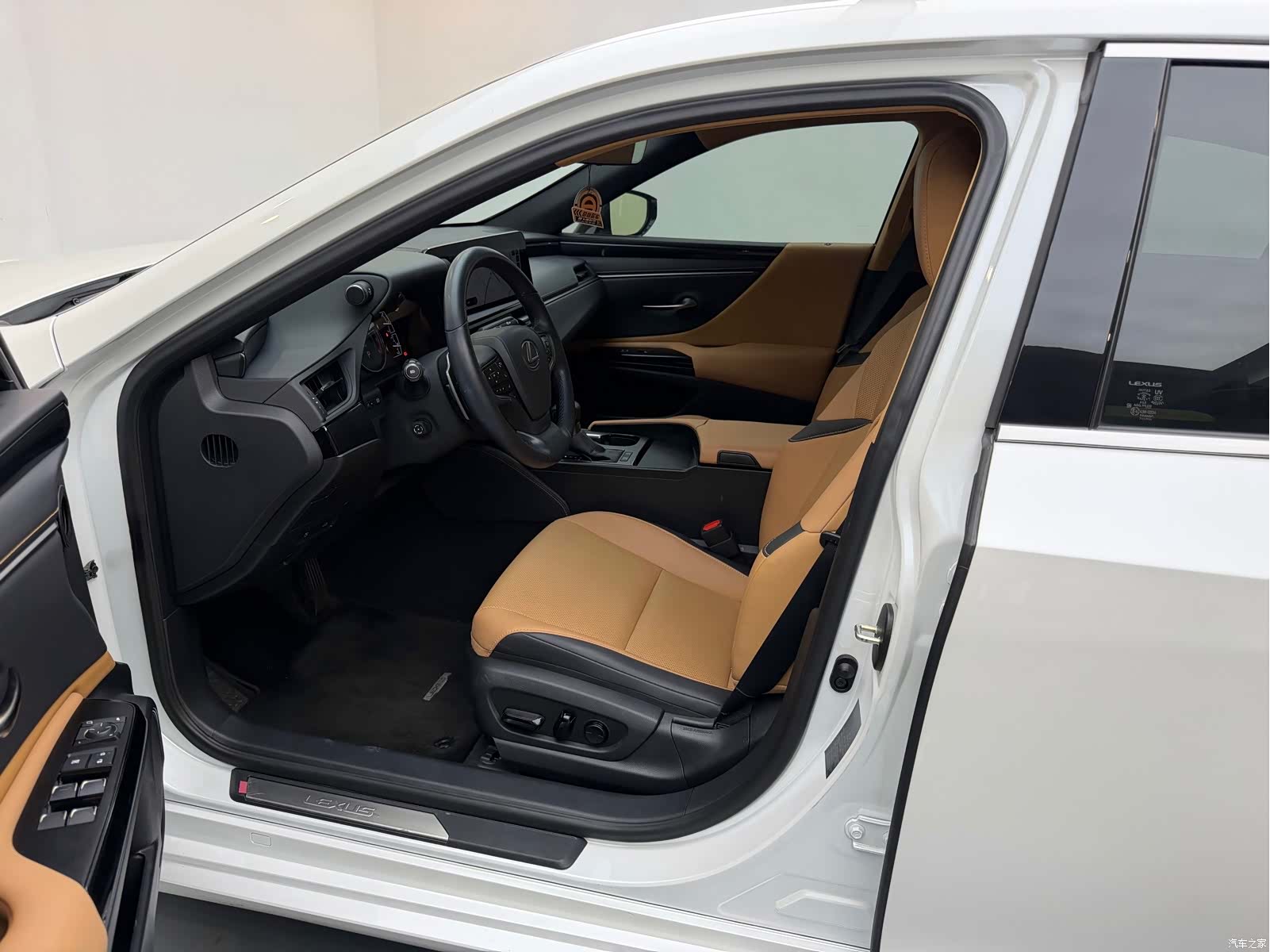 Lexus ES, 2024 15