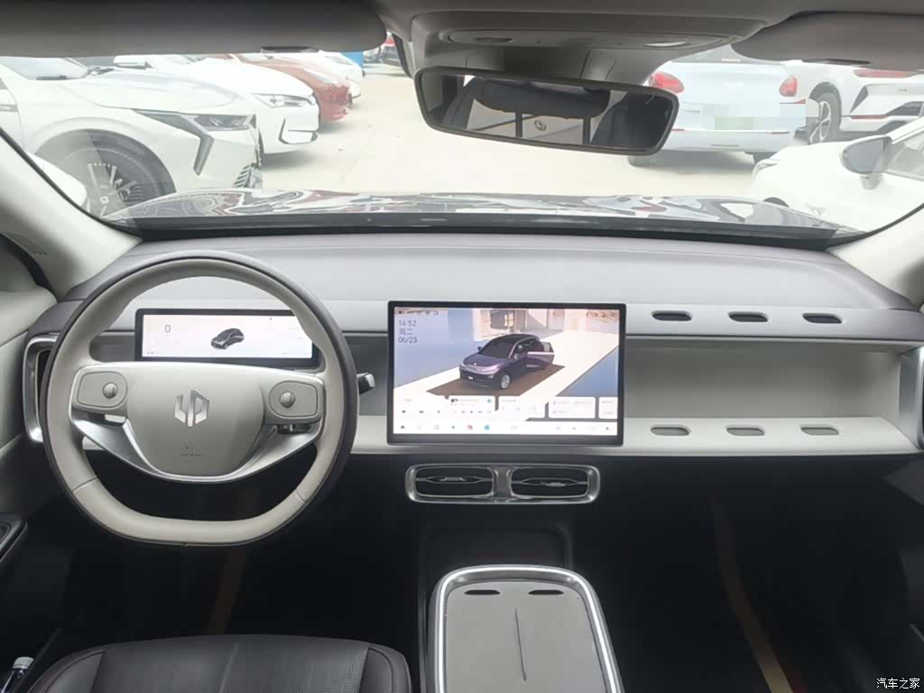 Leapmotor B10, 2025 10