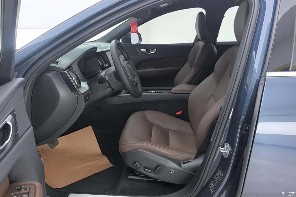 Volvo XC60, 2024 9