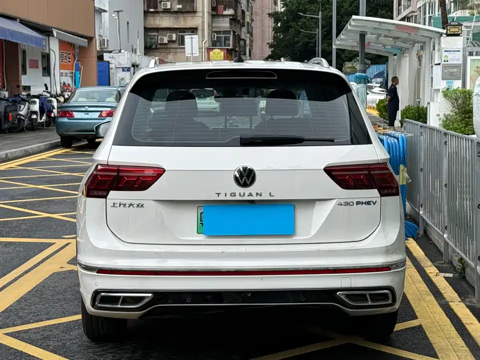 Volkswagen Tiguan L