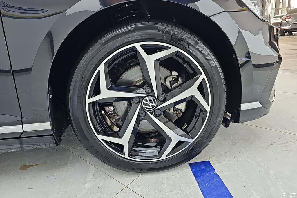 Volkswagen Magotan, 2023 6