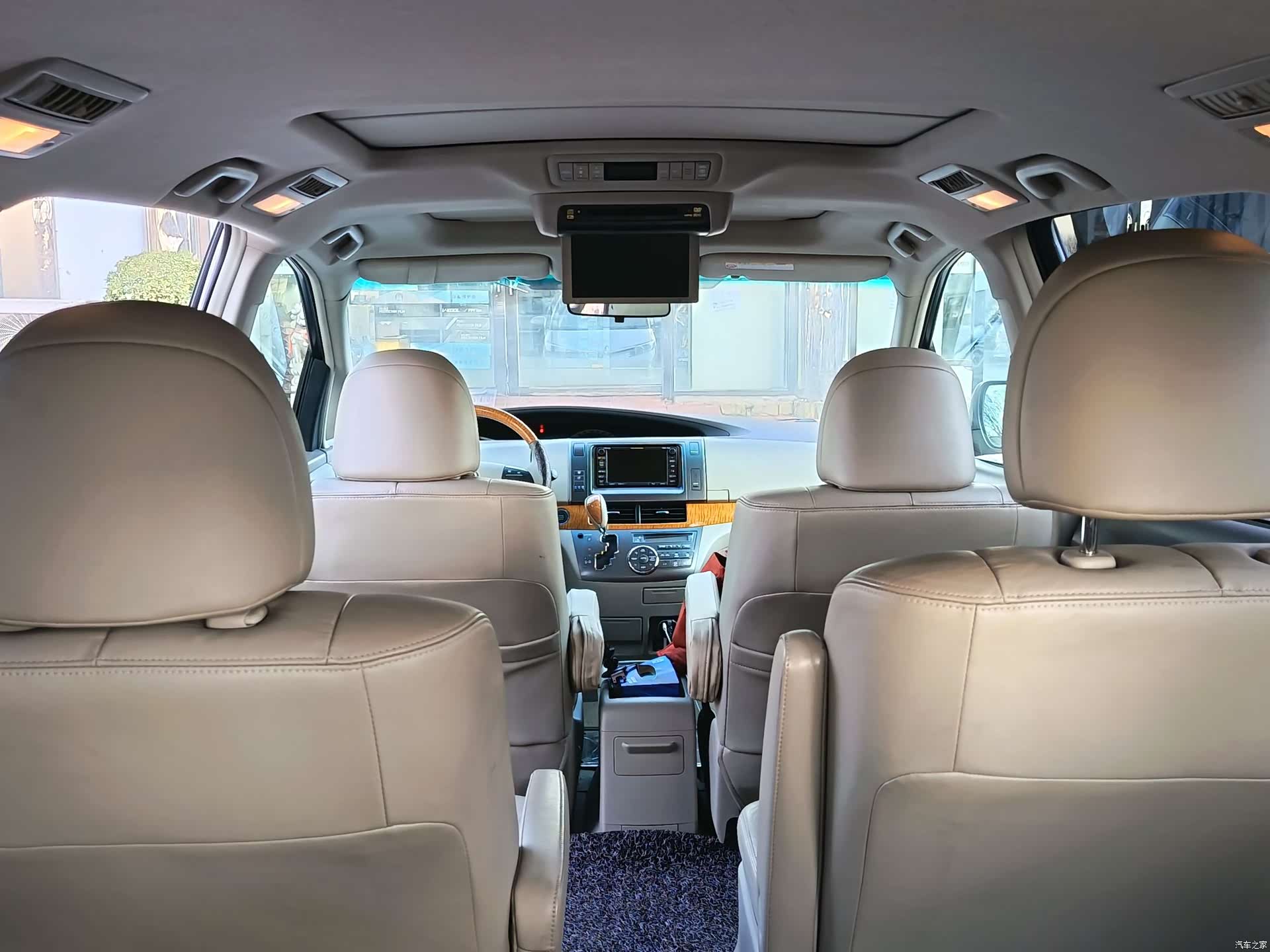 Toyota 7, 2010 11