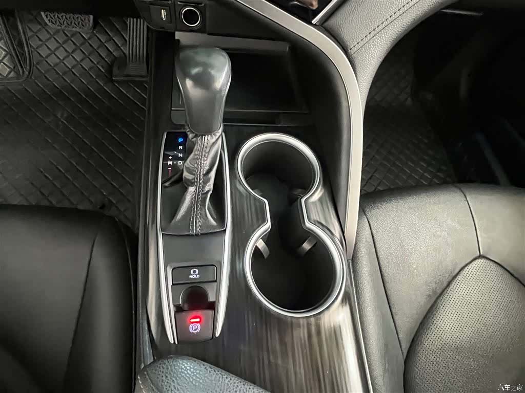 Toyota Camry, 2021 18