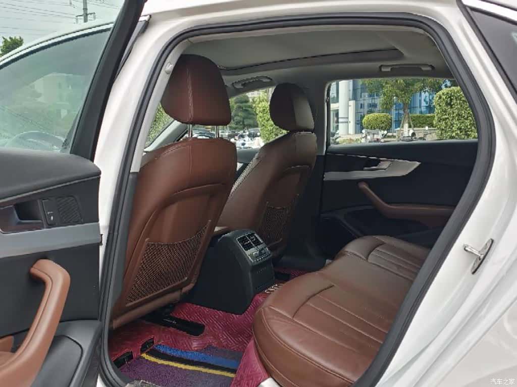 Audi A4L, 2018 9