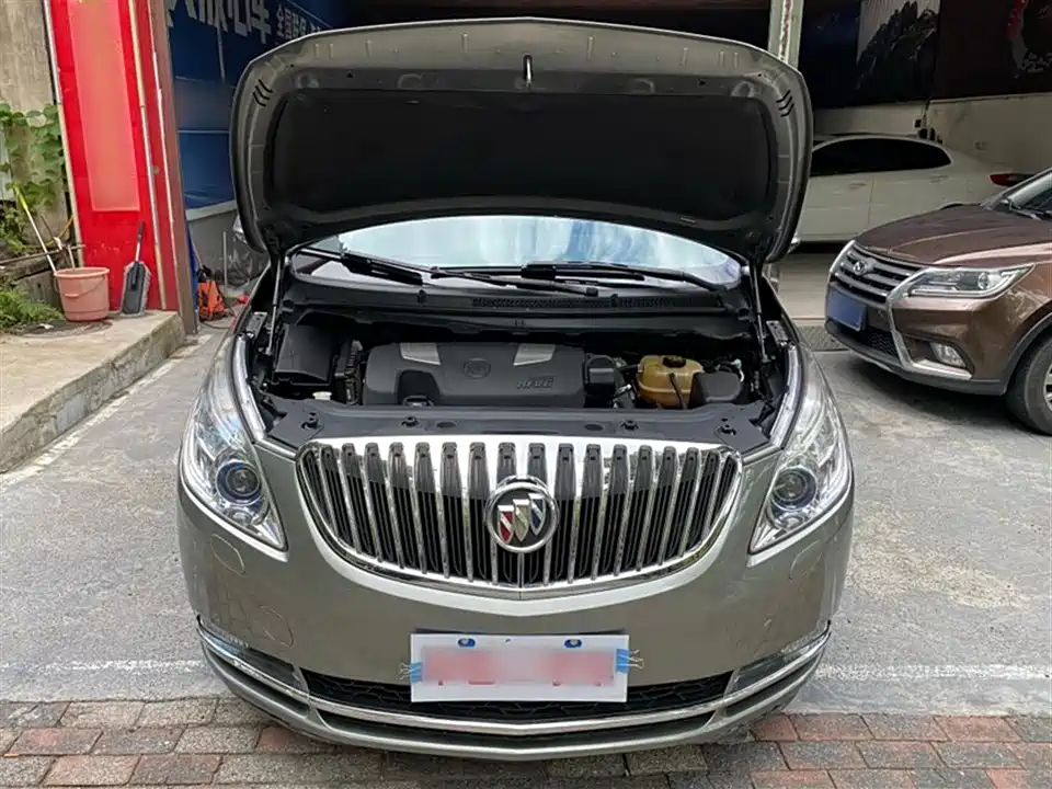 Buick GL8