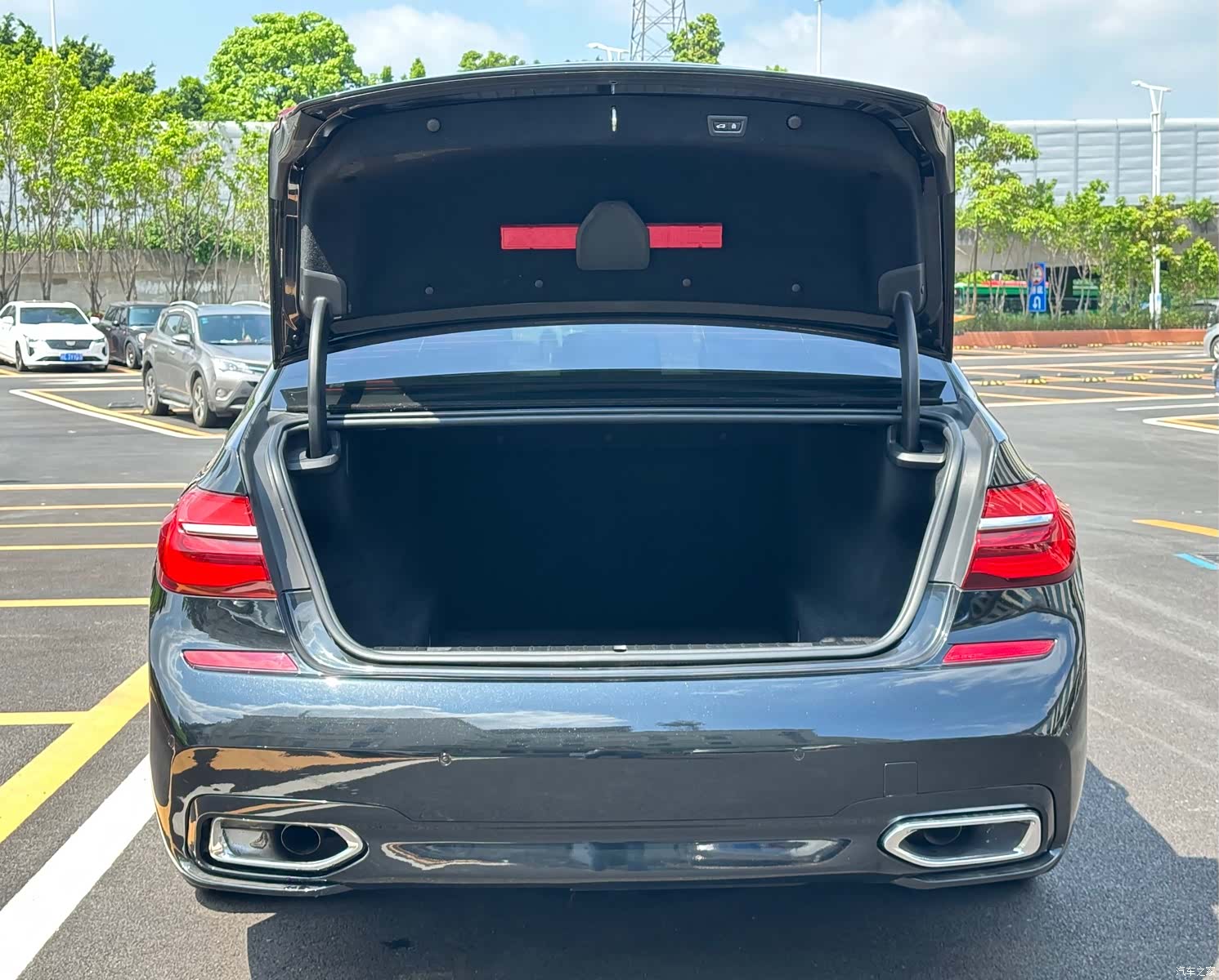 BMW 7 Series, 2018 19