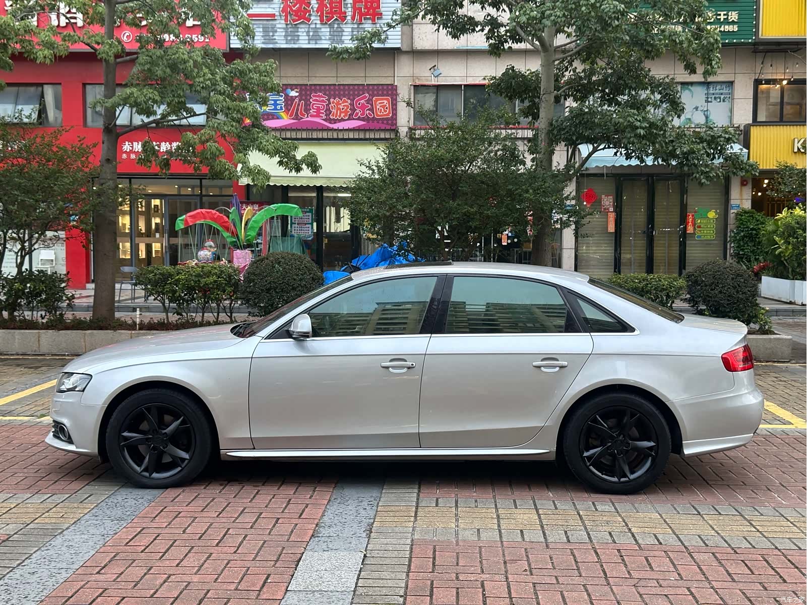 Audi A4L, 2009 12