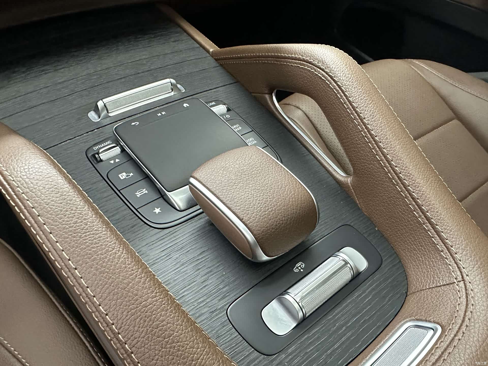 Mercedes-Benz GLS, 2024 18