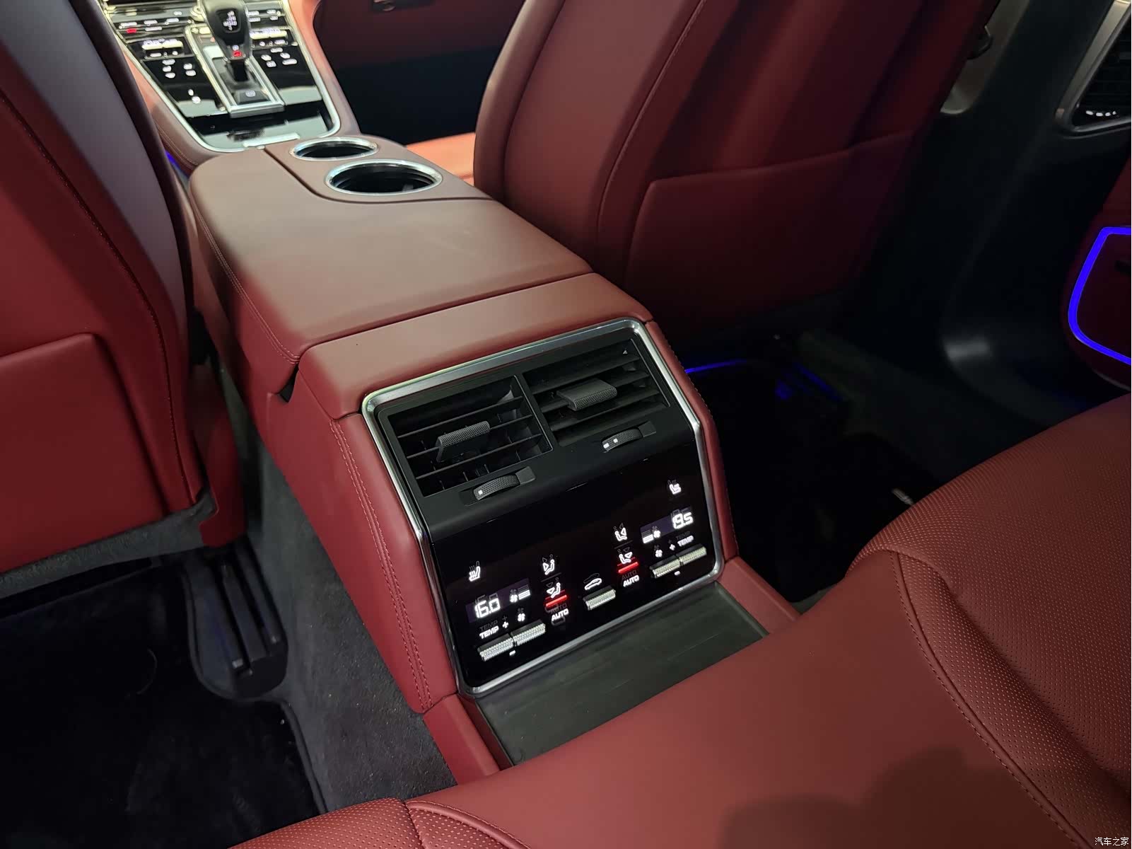Porsche Panamera, 2023 21