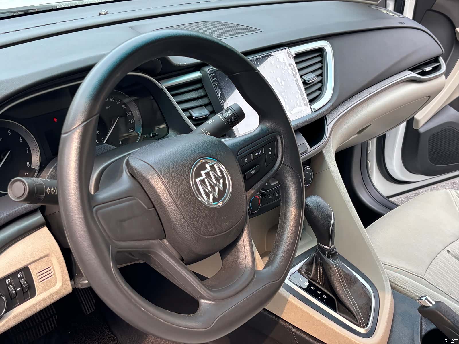 Buick V, 2018 9