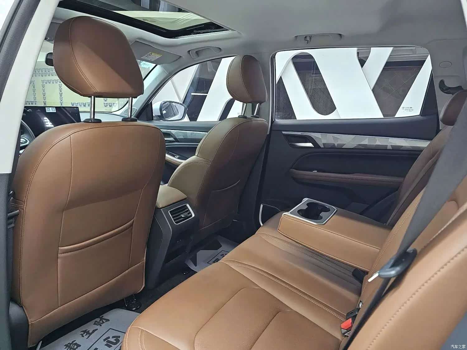 Geely X6, 2023 18