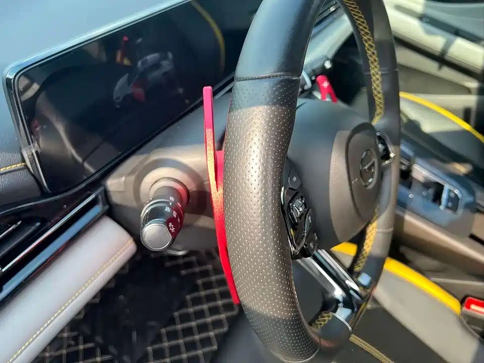 Trumpchi Shadow Leopard