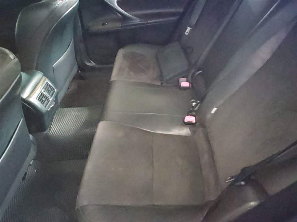 Toyota Reiz