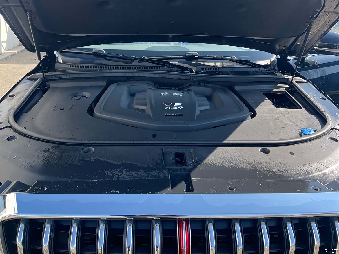 Hongqi HS7, 2022 12