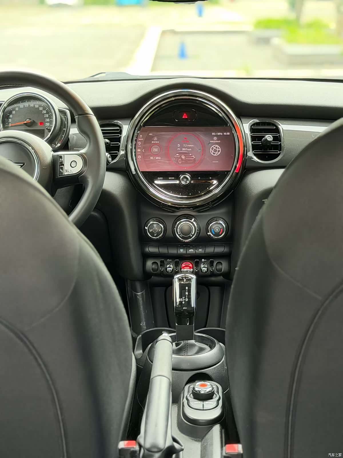 Mini ONE, 2021 7