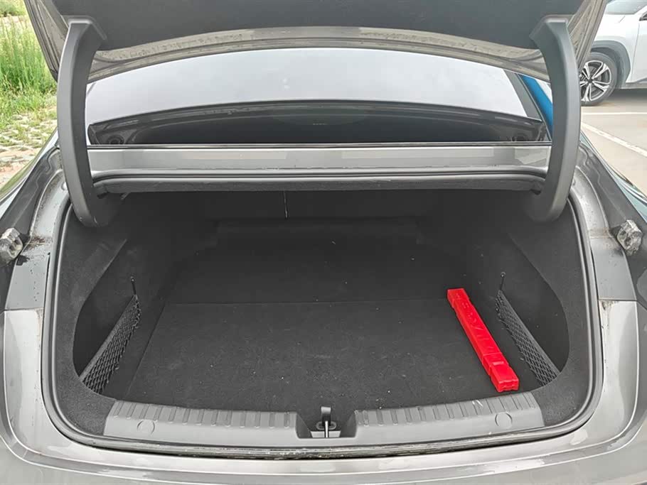 Geely Galaxy Galaxy E8