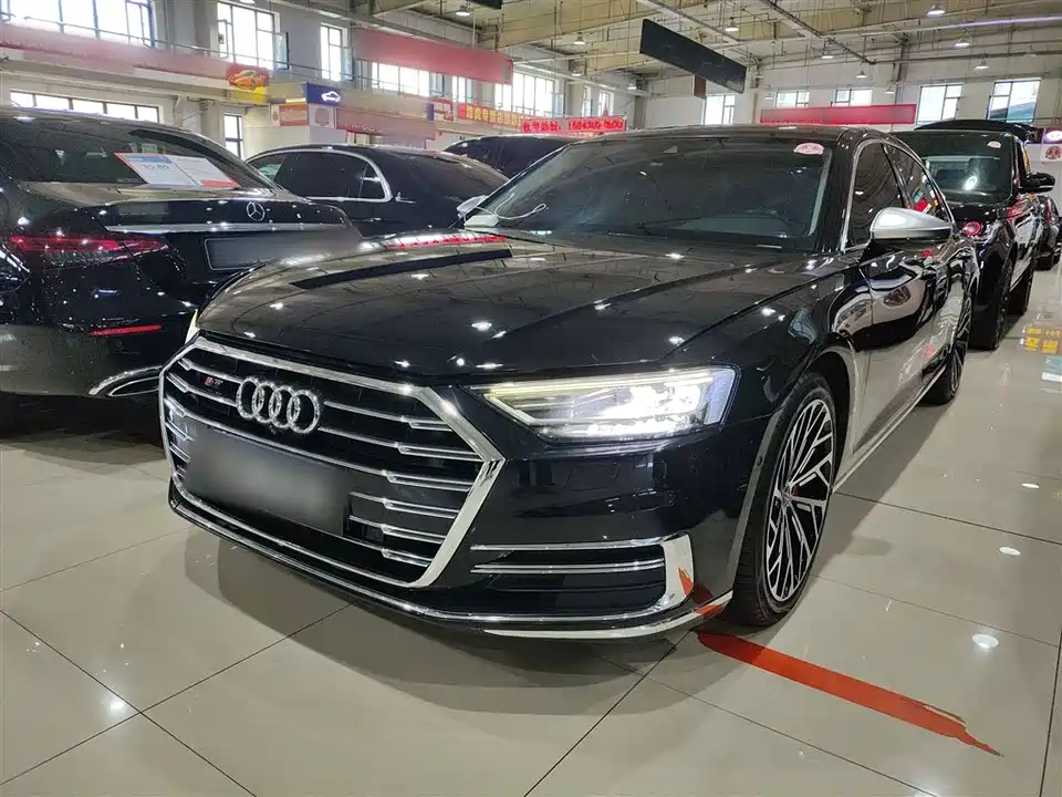 Audi A8
