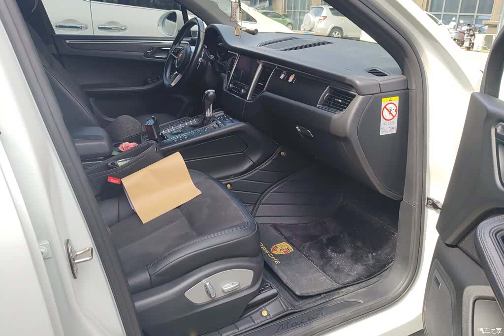 Porsche Macan, 2016 8