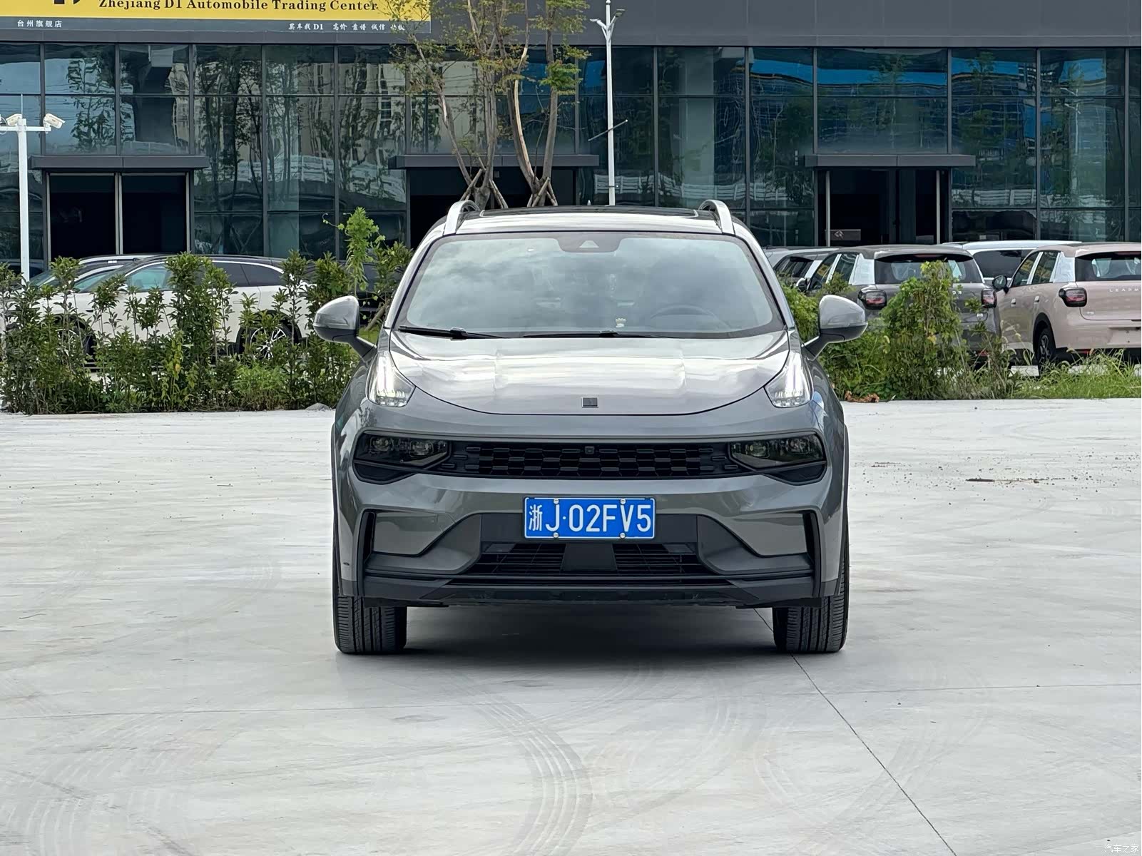 Lynk & Co 01, 2021 все фото