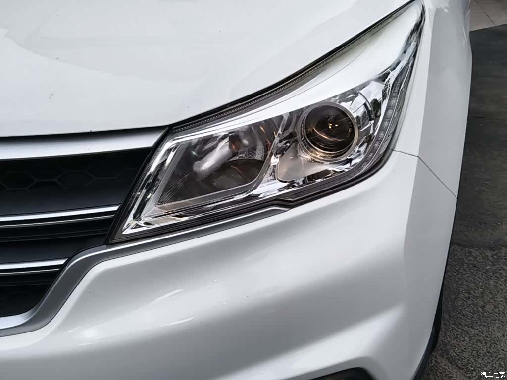Wuling 730, 2020 18