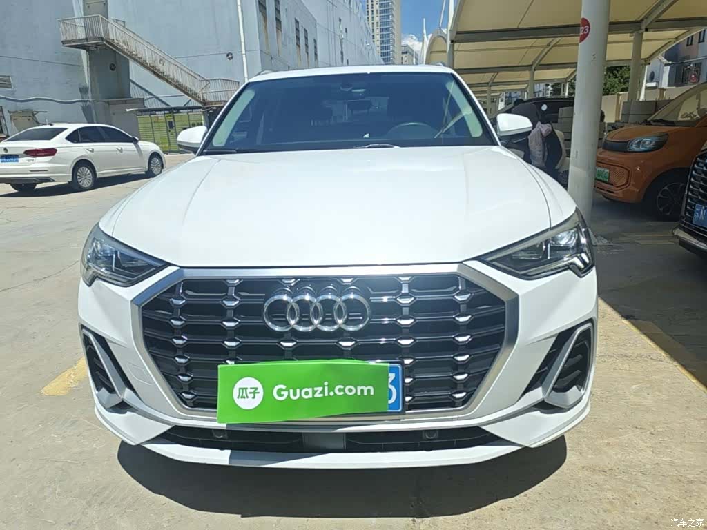 Audi Q3, 2022 3