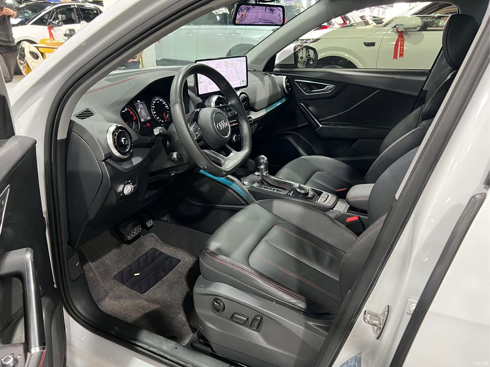 Audi Q2L, 2022 9