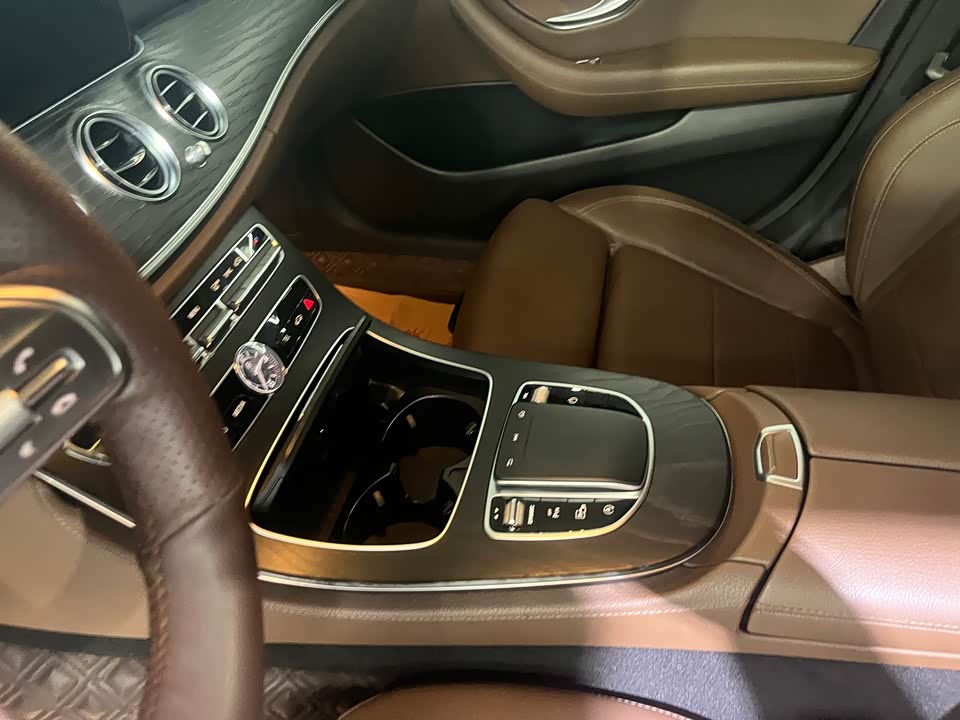 Mercedes-Benz E-class Mercedes-Benz E-class