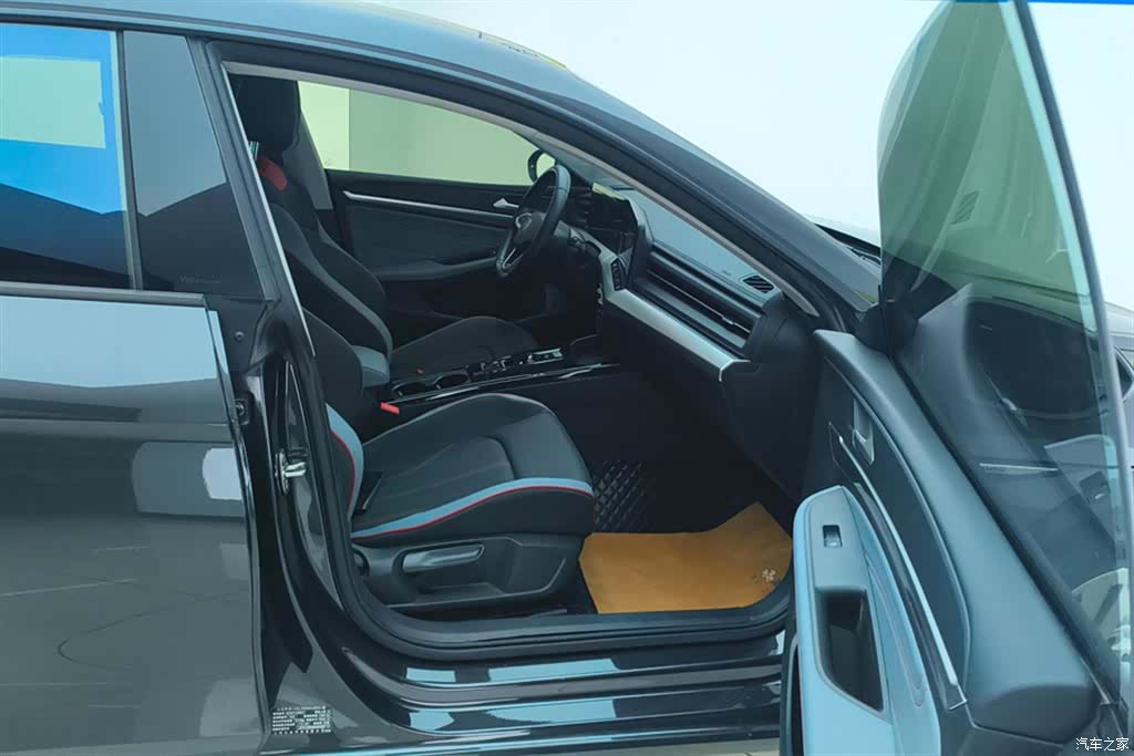 Volkswagen Lamando, 2023 8